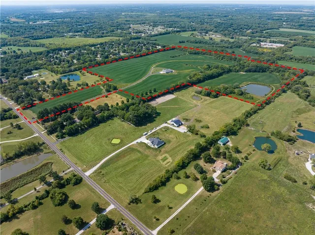 $2,975,000 | 12714 South Harris Road, Greenwood, MO 64034