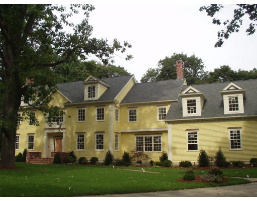 3 Round Hill Road Weston, MA 02493 - Photo 1 of 2 Gallery Image 1