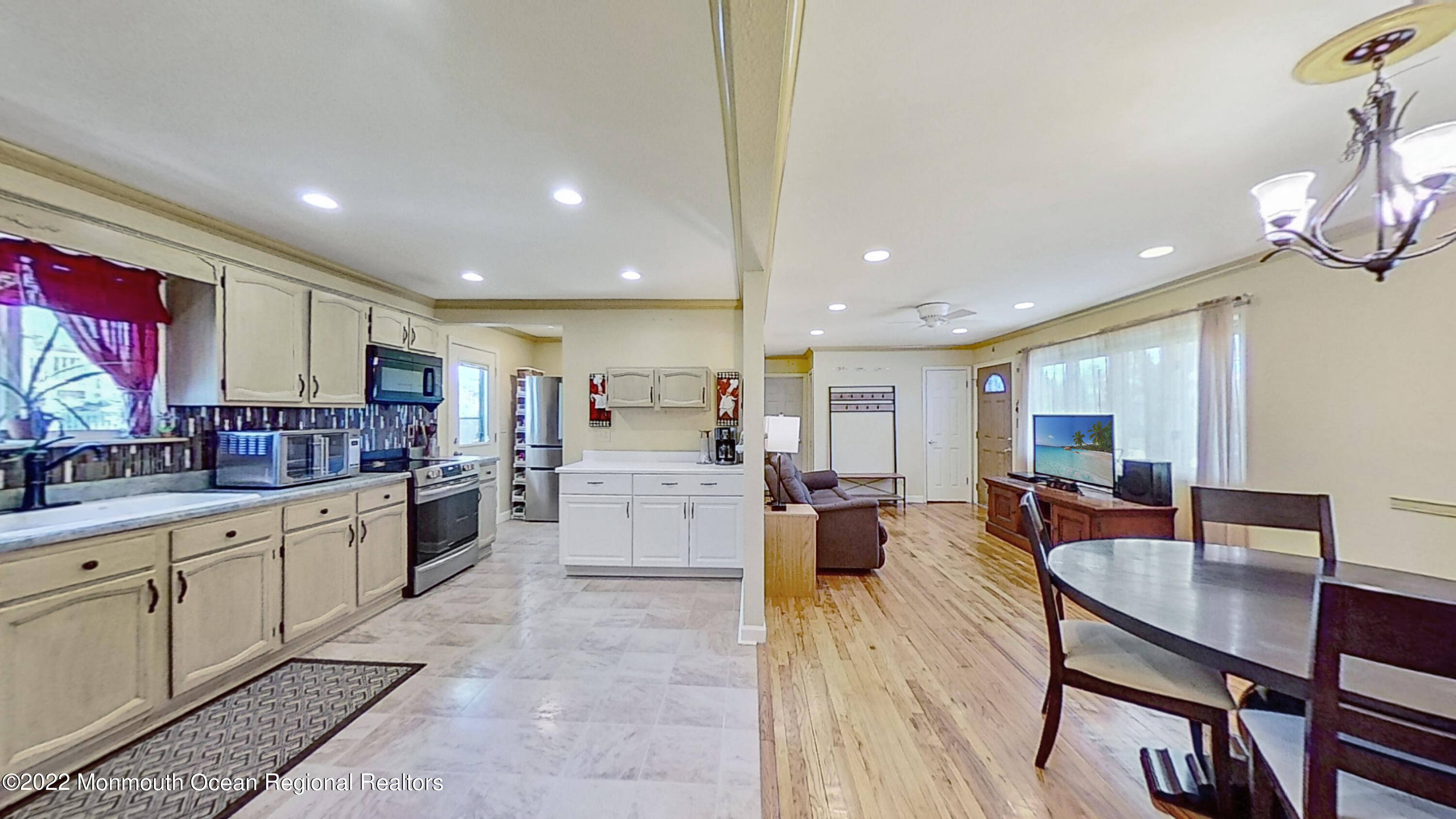 35 Oak Terrace Howell, NJ 07731 - Photo 5 of 27 35-Oak-Terr-05052022_094750