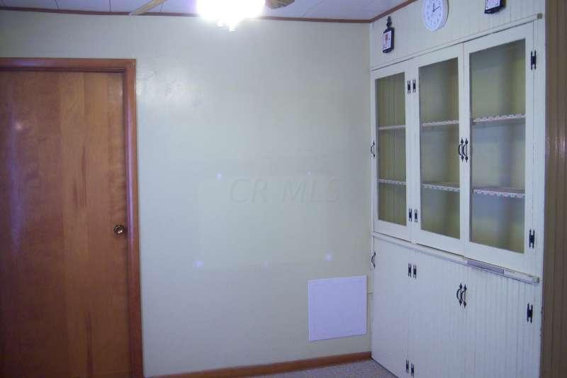3160 Chillicothe Lancaster Road Southwest Lancaster, OH 43130 - Photo 4 of 23 Gallery Image 4