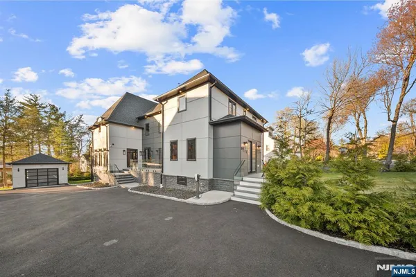 $1,950,000 | 59 Edgewood Avenue, West Orange, NJ 07052