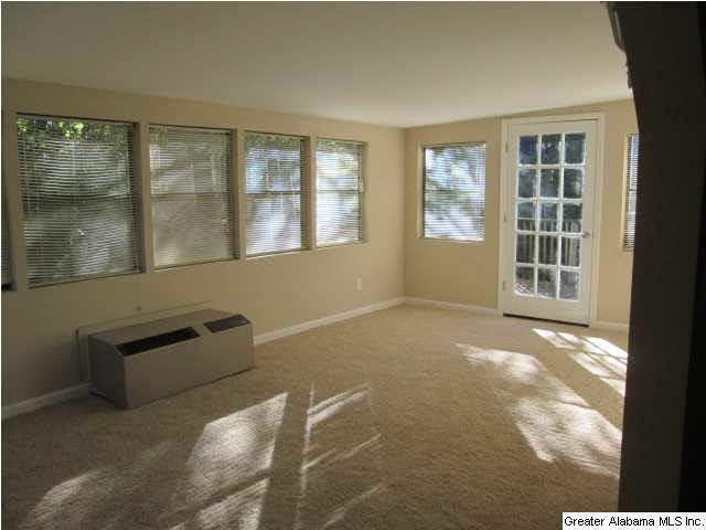 413 20th Court Northeast Birmingham, AL 35215 - Photo 4 of 11