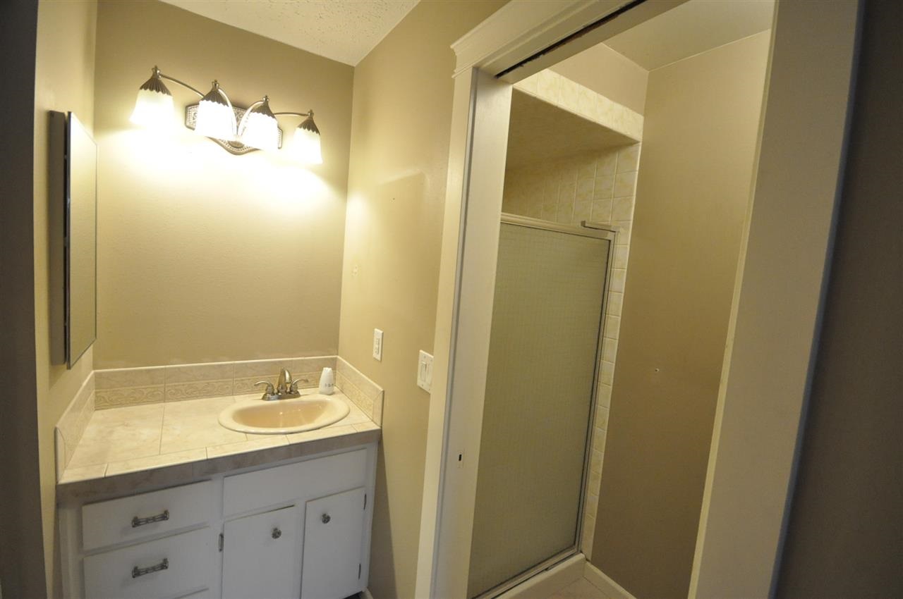 227 North Raymond Road, Unit 19 Spokane Valley, WA 99206 - Photo 13 of 15