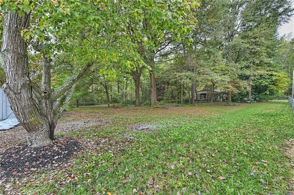 319 North Myrtle School Road Gastonia, NC 28052 - Photo 28 of 31 Gallery Image 28