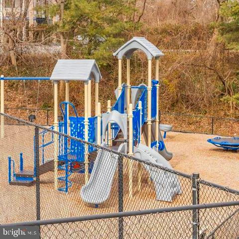 2126 Brigadier Boulevard Odenton, MD 21113 - Photo 30 of 34