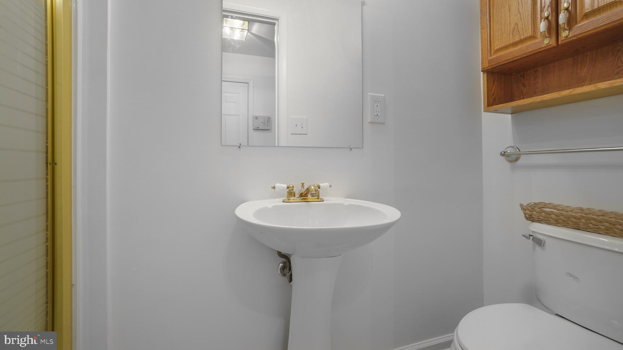 2126 Brigadier Boulevard Odenton, MD 21113 - Photo 6 of 34 Full main level bath