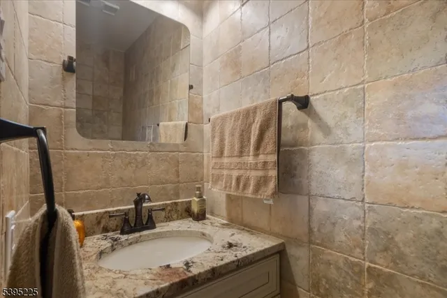 $680,000 | 239 Lexington Avenue, Paterson, NJ 07502