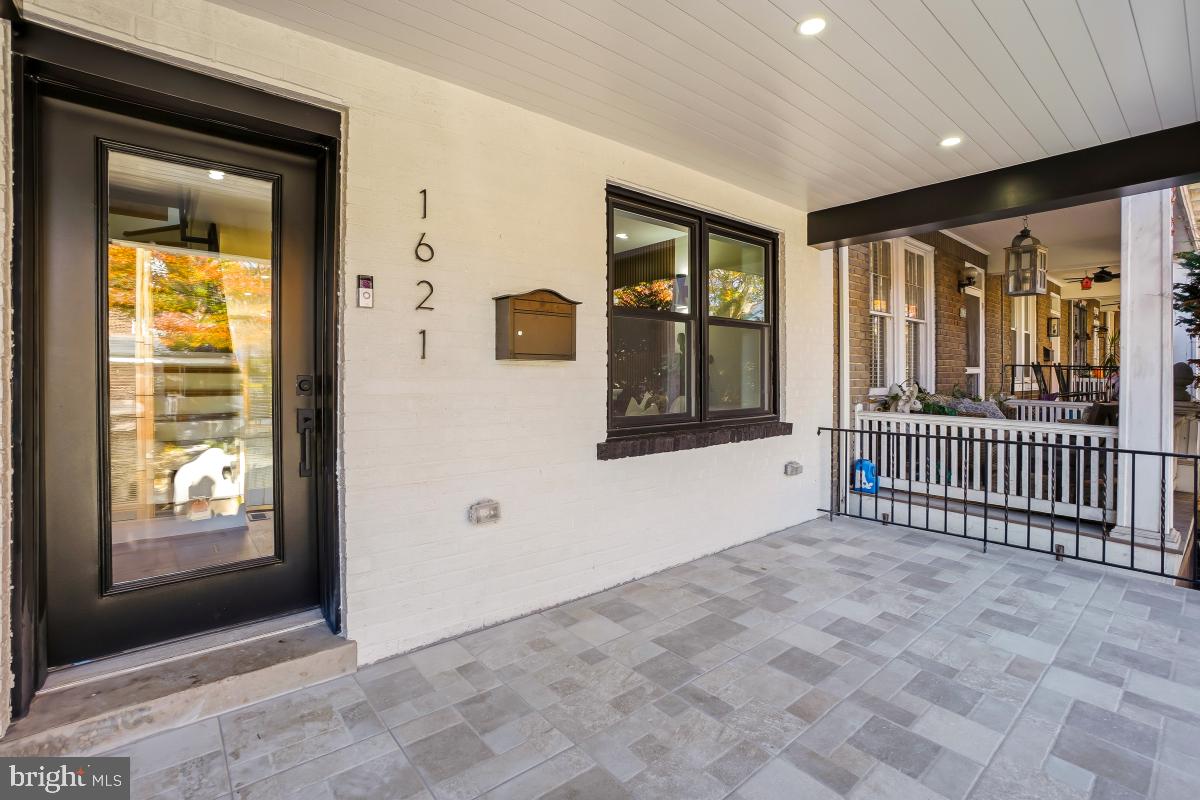 1621 D Street Northeast Washington, DC 20002 - Photo 3 of 31