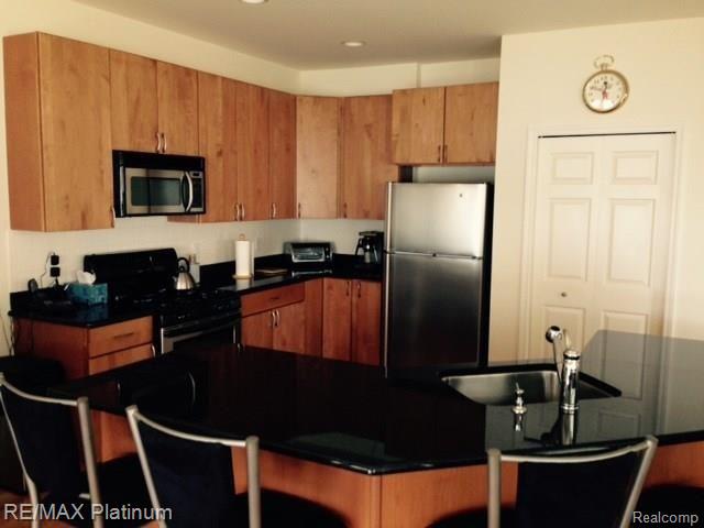 4121 Homestead Drive Howell, MI 48843 - Photo 2 of 17