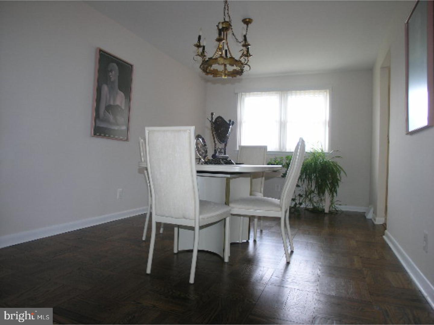 11997 Lockart Road Philadelphia, PA 19116 - Photo 8 of 23 Dining Room