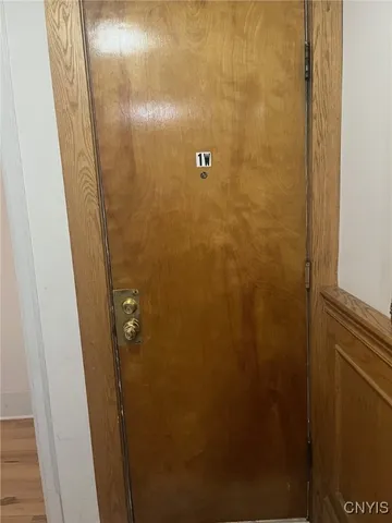 $2,080 | 1108 Madison Street, Unit 1, Syracuse, NY 13210