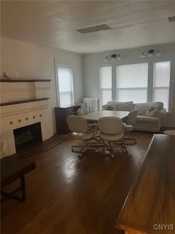 $2,080 | 1108 Madison Street, Unit 1, Syracuse, NY 13210