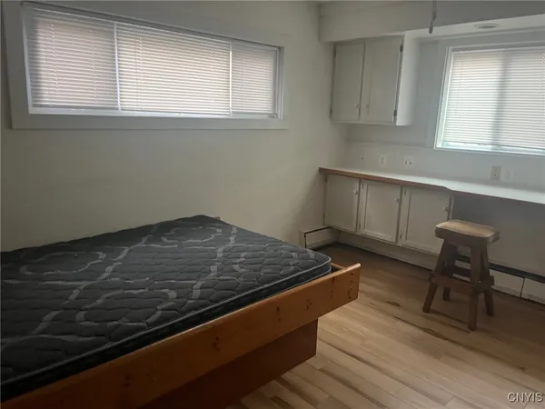 $2,080 | 1108 Madison Street, Unit 1, Syracuse, NY 13210