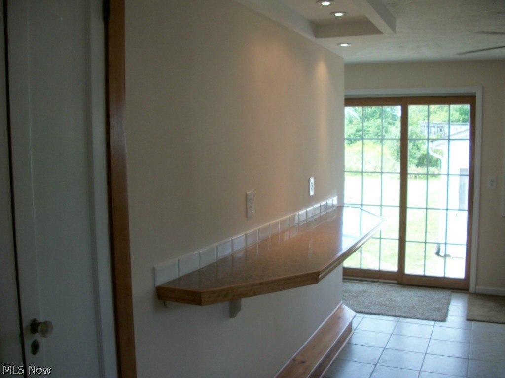 7736 Murray Ridge Road Elyria, OH 44035 - Photo 10 of 24 Gallery Image 10