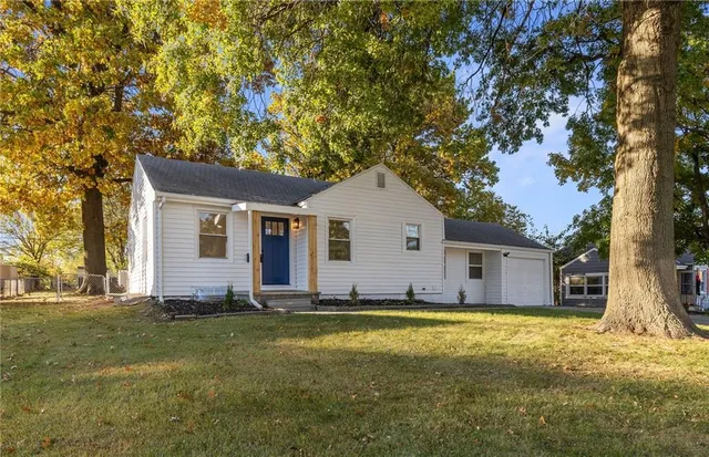 $334,900 | 8613 West 54th Terrace, Merriam, KS 66202