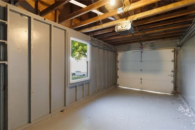 $334,900 | 8613 West 54th Terrace, Merriam, KS 66202