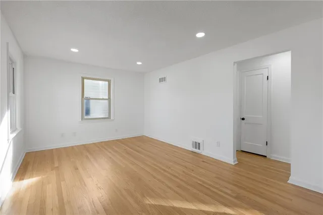 $334,900 | 8613 West 54th Terrace, Merriam, KS 66202