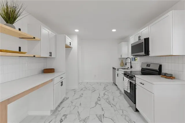 $334,900 | 8613 West 54th Terrace, Merriam, KS 66202