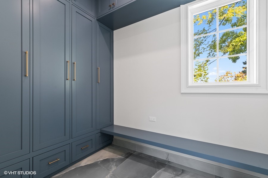 502 Greenwood Road Northbrook, IL 60062 - Photo 28 of 60 a view of small space with wooden floor and closet