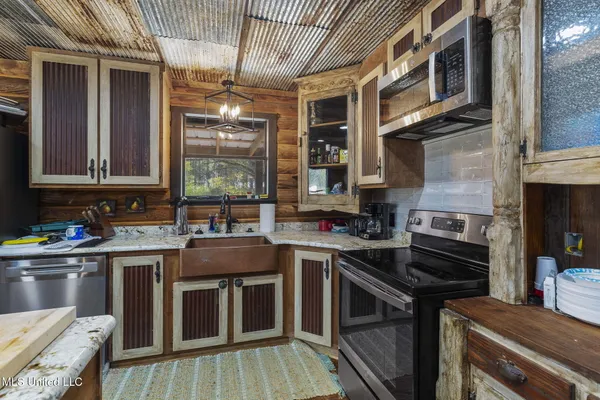 $255,000 | 30477 Attala Highway 19, West, MS 39192