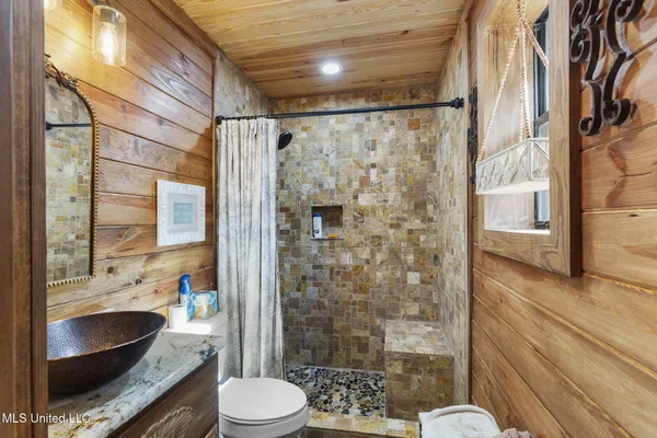 $255,000 | 30477 Attala Highway 19, West, MS 39192