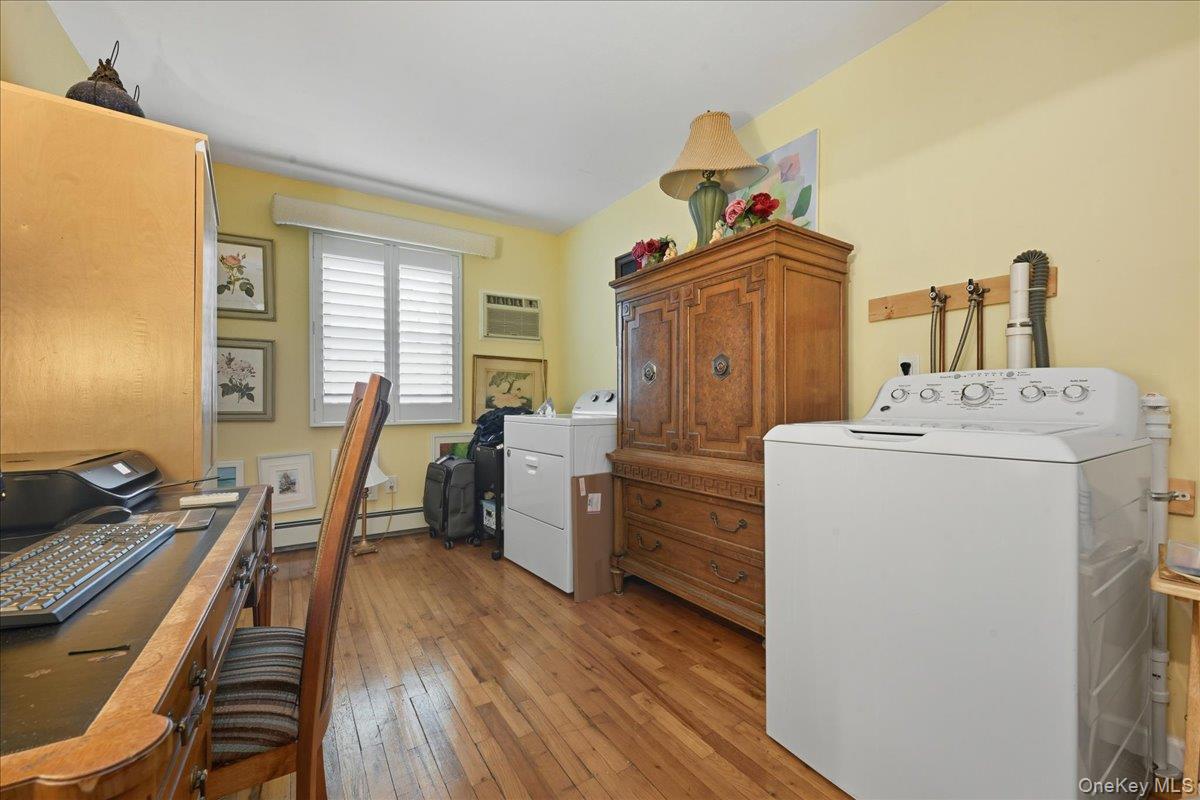 3937 Kingsberry Road Seaford, NY 11783 - Photo 24 of 38