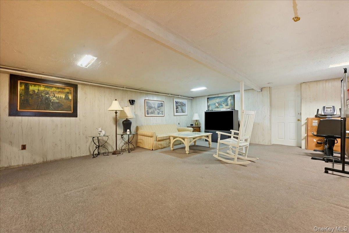 3937 Kingsberry Road Seaford, NY 11783 - Photo 27 of 38