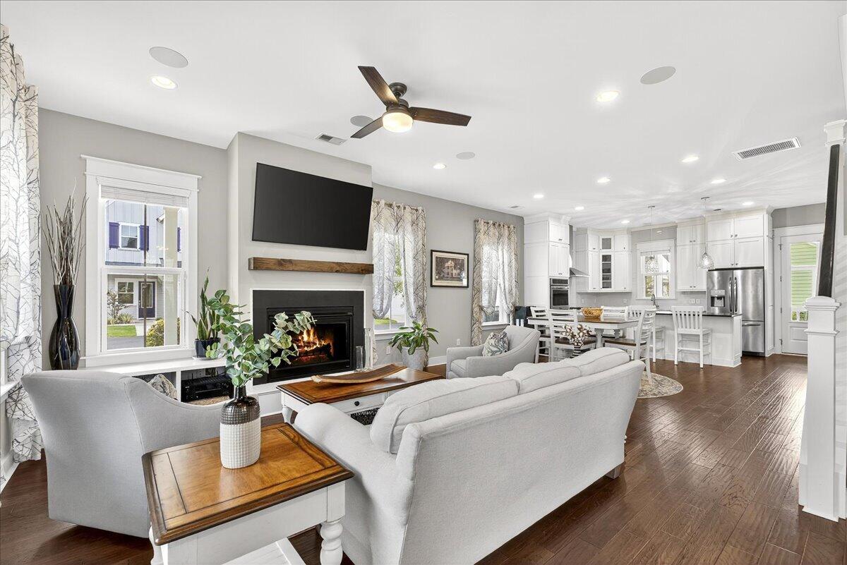 2022 Codorus Lane Hanahan, SC 29410 - Photo 7 of 51 07-DSC02987a