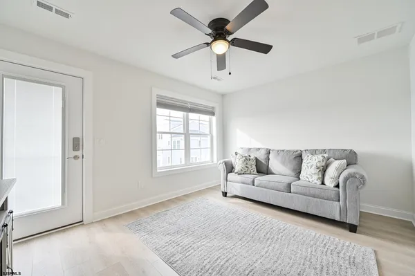 $28,000 | 12 North Adams Avenue, Unit AUGUST, Margate City, NJ 08402