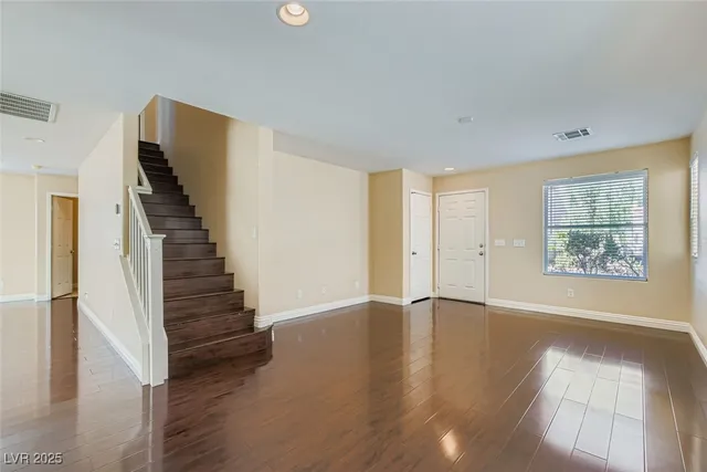 $2,150 | 5986 Ambleshire Avenue, Las Vegas, NV 89139
