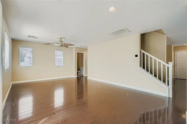 $2,150 | 5986 Ambleshire Avenue, Las Vegas, NV 89139