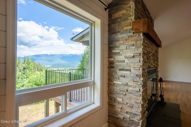 $890,000 | 1588 Sunrise Road, Bonners Ferry, ID 83805