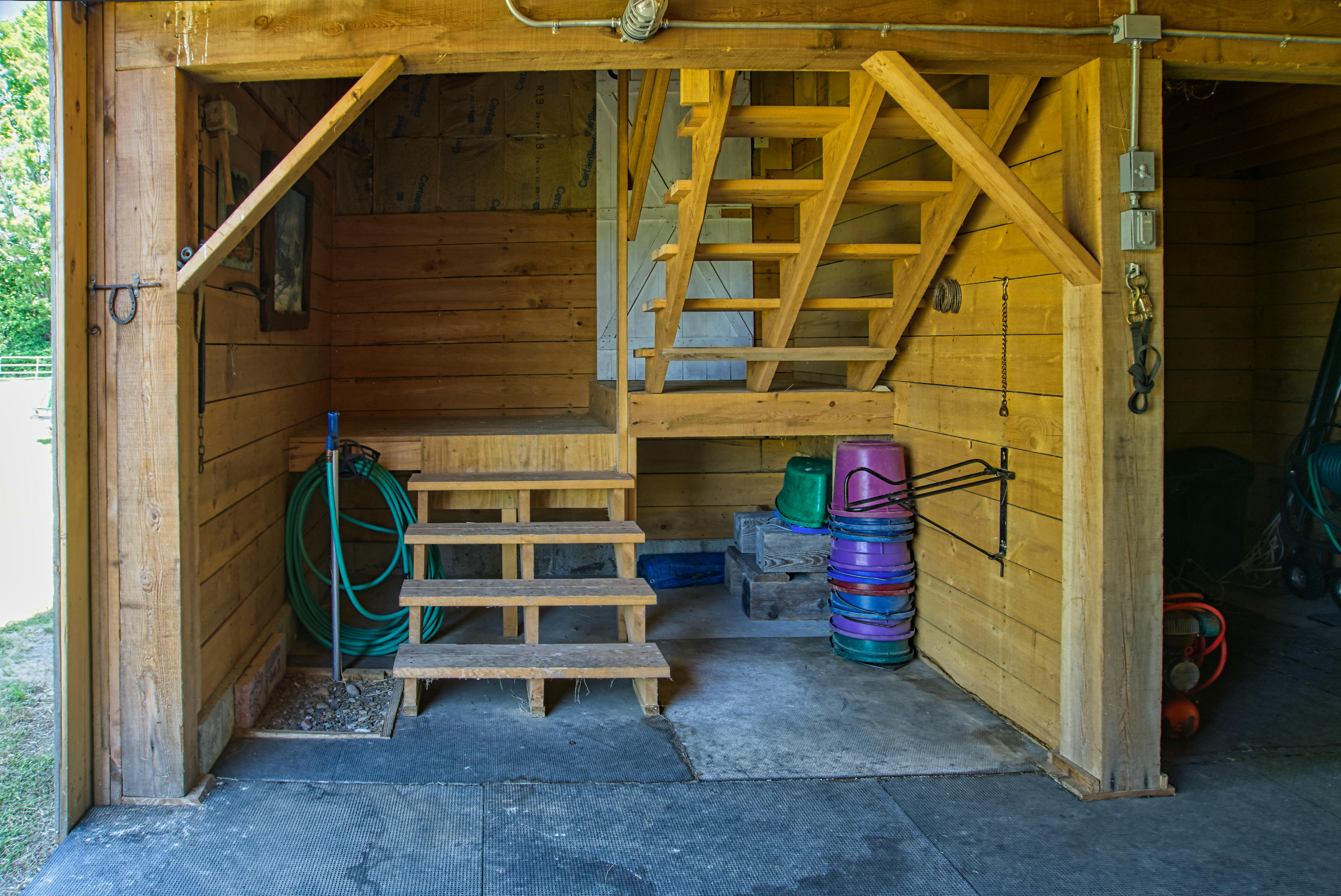 77 Middle Road Bradford, ME 04410 - Photo 29 of 44 barn (3)