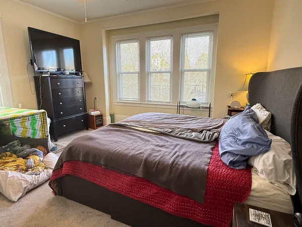$6,395 | 162 Babcock Street, Unit 2, Brookline, MA 02446