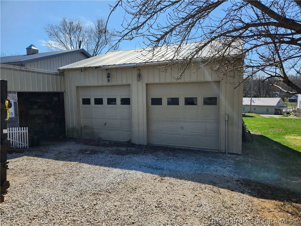 577 Sandy Hook Road Paoli, IN 47454 - Photo 11 of 25 Gallery Image 11