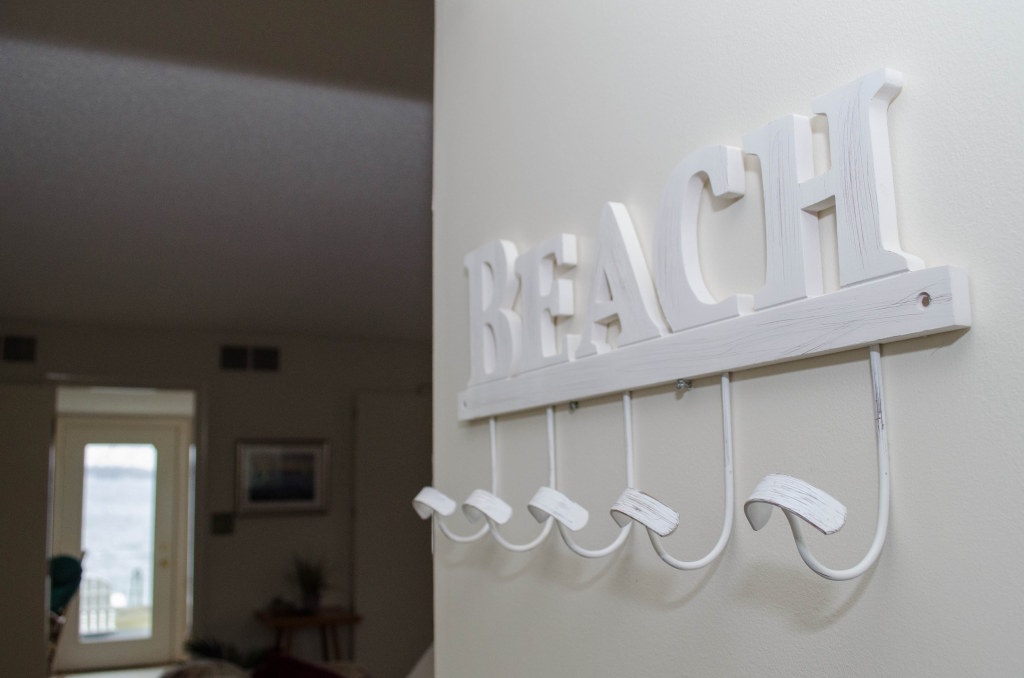 8633 East Black Point Road Syracuse, IN 46567 - Photo 17 of 32 Gallery Image 17