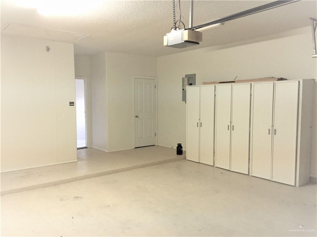 2917 North 43rd Street McAllen, TX 78501 - Photo 19 of 24 a view of an empty room