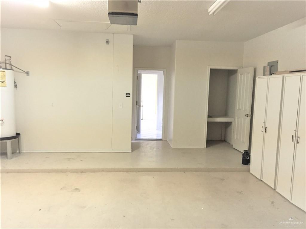 2917 North 43rd Street McAllen, TX 78501 - Photo 20 of 24 a view of a bathroom with a shower