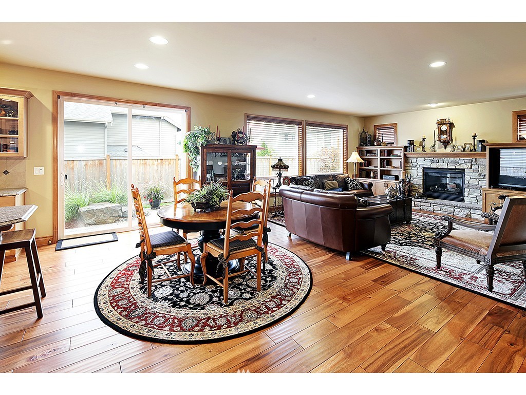 20244 86th Place Northeast Bothell, WA 98011 - Photo 12 of 25 Gallery Image 12