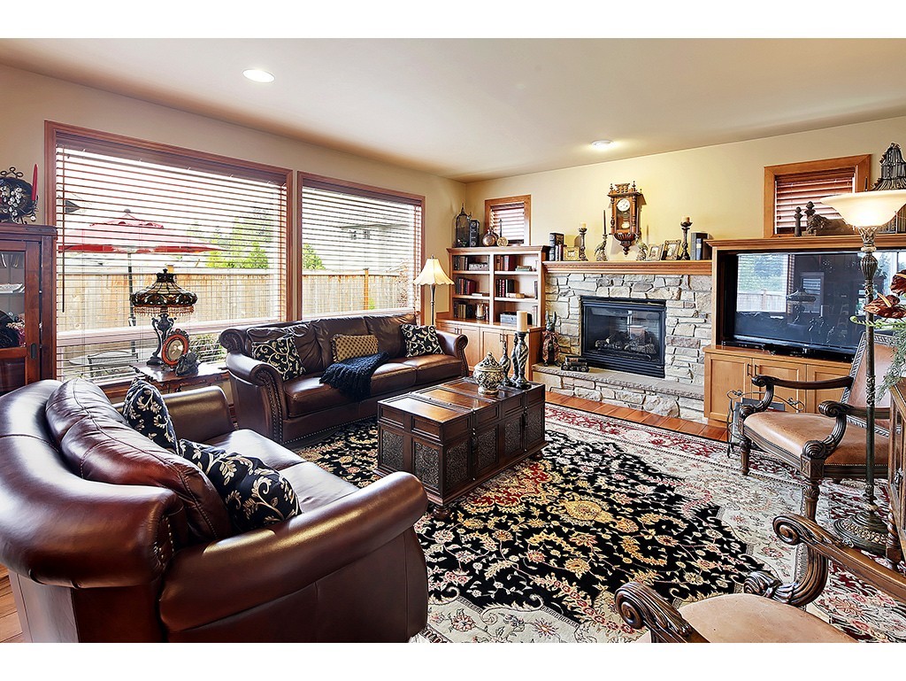 20244 86th Place Northeast Bothell, WA 98011 - Photo 13 of 25 Gallery Image 13