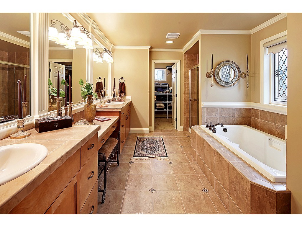 20244 86th Place Northeast Bothell, WA 98011 - Photo 18 of 25 Gallery Image 18