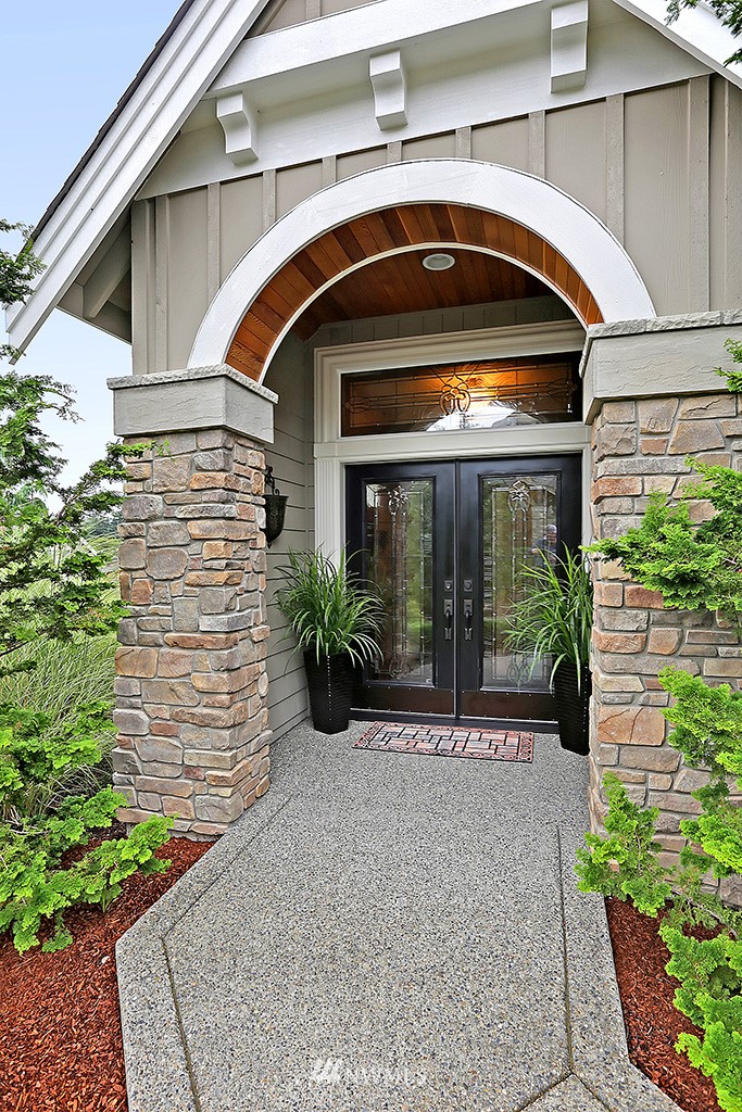 20244 86th Place Northeast Bothell, WA 98011 - Photo 3 of 25 Gallery Image 3