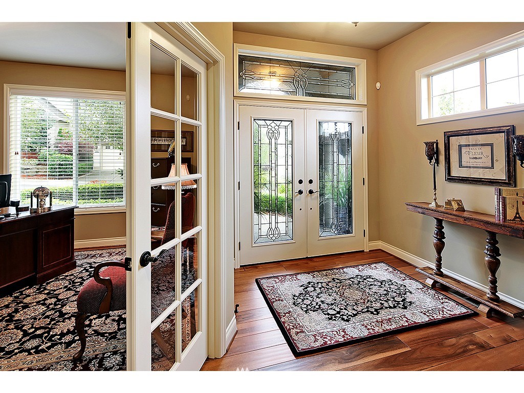 20244 86th Place Northeast Bothell, WA 98011 - Photo 4 of 25 Gallery Image 4