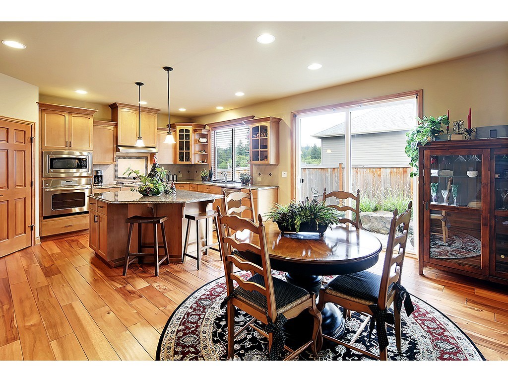 20244 86th Place Northeast Bothell, WA 98011 - Photo 9 of 25 Gallery Image 9