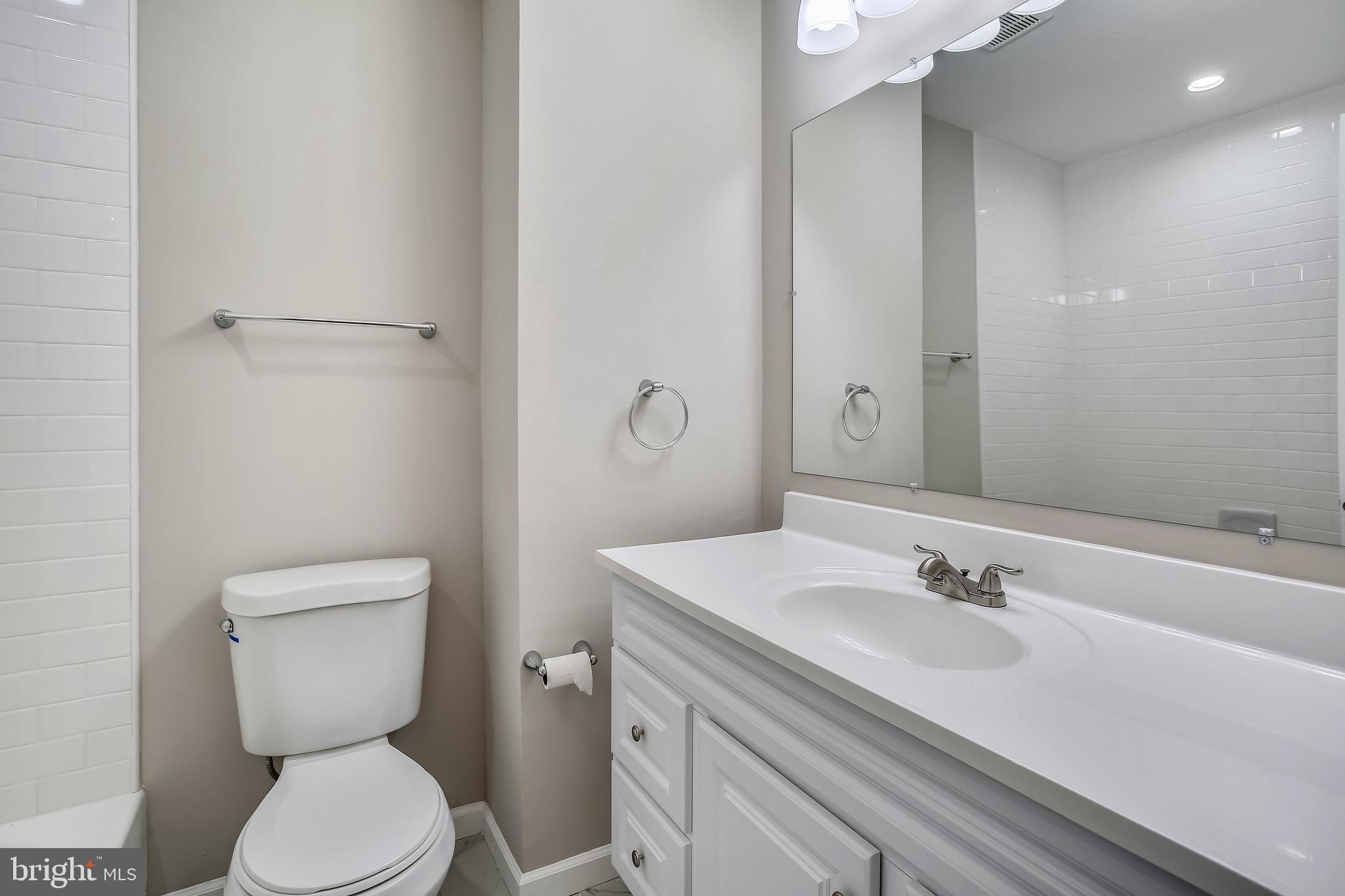 2109 Kings House Road Silver Spring, MD 20905 - Photo 22 of 76