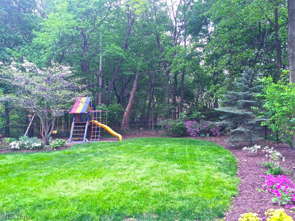 2529 Warwick Road Cleveland, OH 44120 - Photo 24 of 24 Gallery Image 24