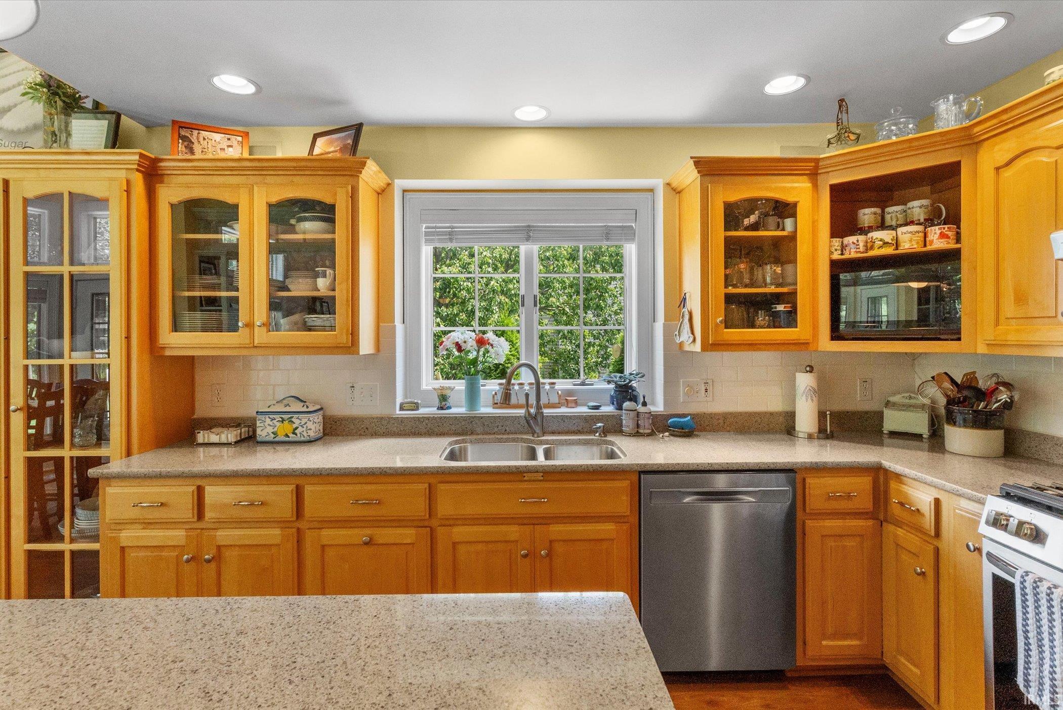 10034 White Cedar Road Fort Wayne, IN 46804 - Photo 18 of 35 Gallery Image 18