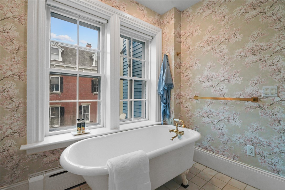 43 Old Beach Road Newport, RI 02840 - Photo 23 of 50