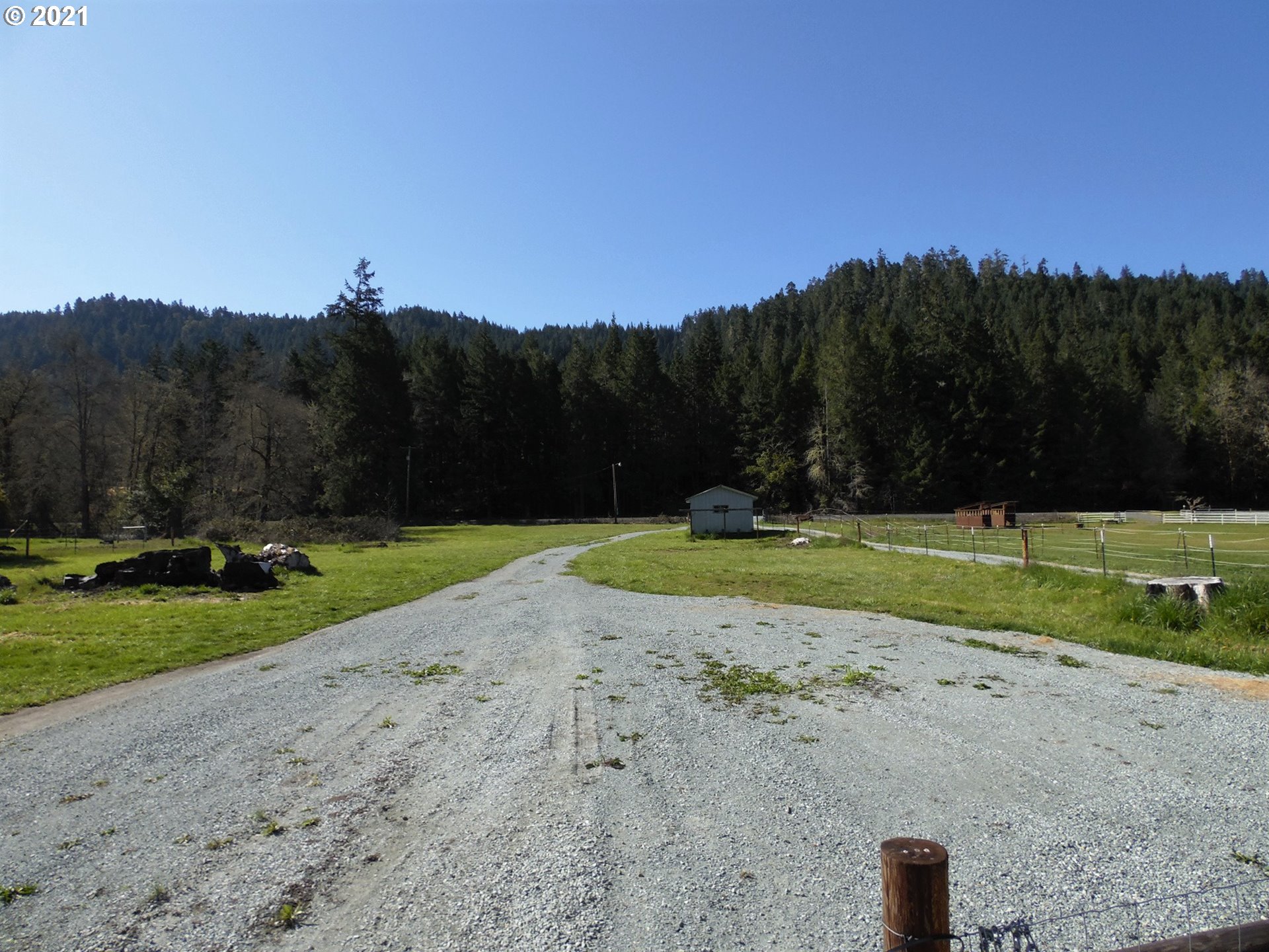 9492 South Myrtle Road Myrtle Creek, OR 97457 - Photo 3 of 32 Gallery Image 3