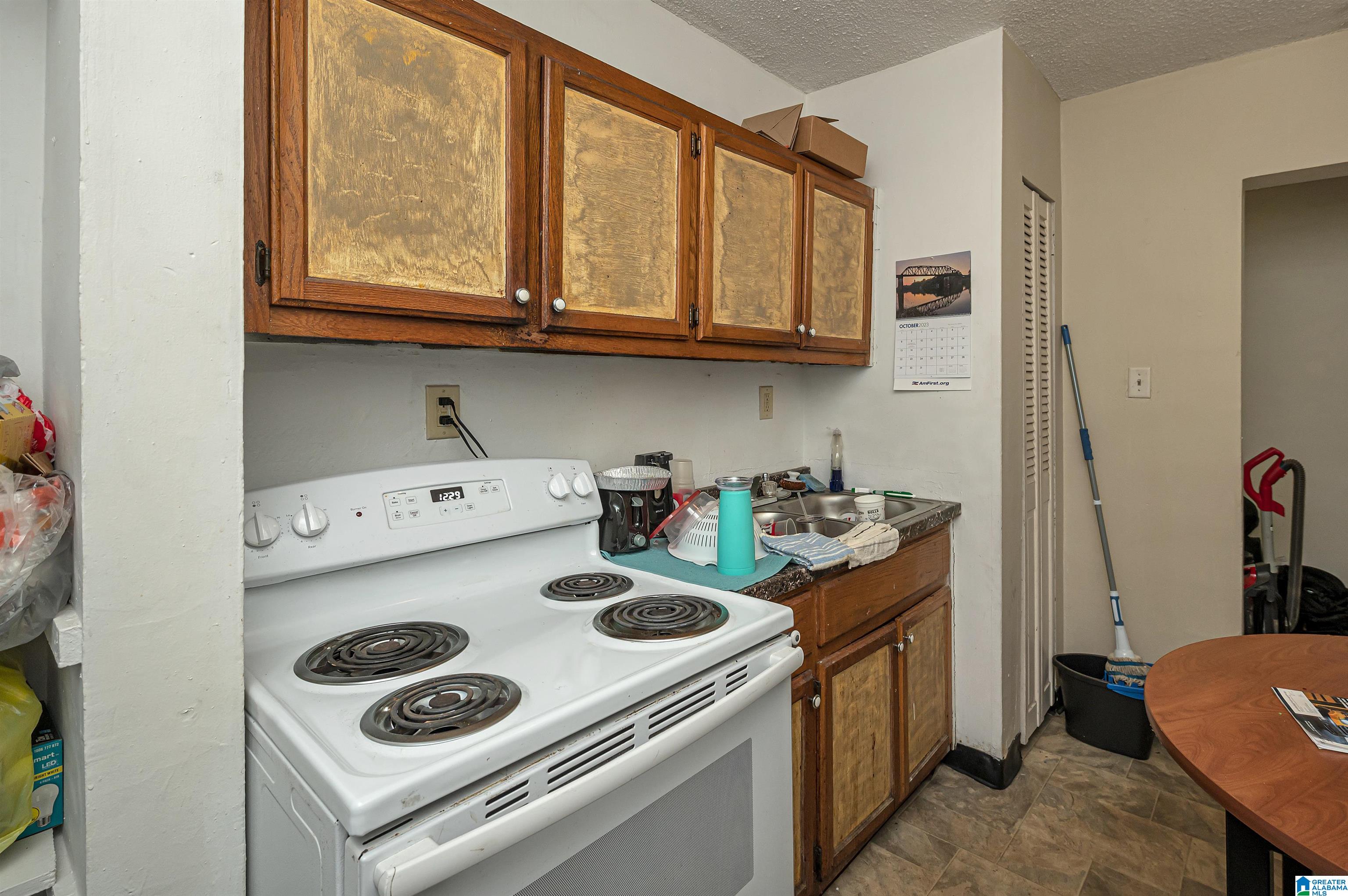 10 2nd Avenue Southwest Birmingham, AL 35211 - Photo 28 of 35